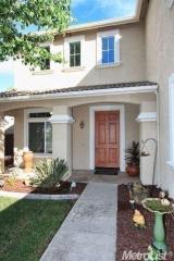 2048 5th St, Lincoln, CA 95648-2715