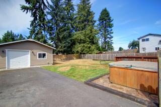 1607 Hazel Ave, Burlington, WA 98233-1513