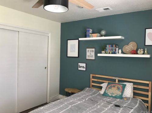 6807 Rycroft Dr, Riverside CA  92506-5352 exterior