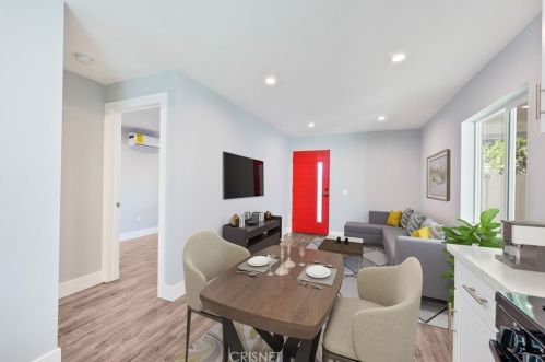 7960 Amestoy Ave, Van Nuys CA  91406-1603 exterior