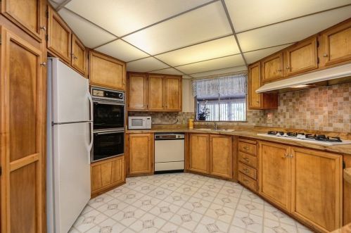 1941 Hidden Dr, Newcastle, CA 95658-9563
