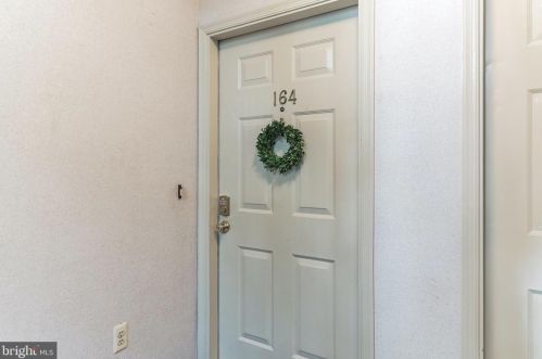 7733 Inversham Dr, Falls Church, VA 22042-4448
