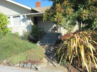 2300 Mcgee Ave, Berkeley, CA 94703-1624