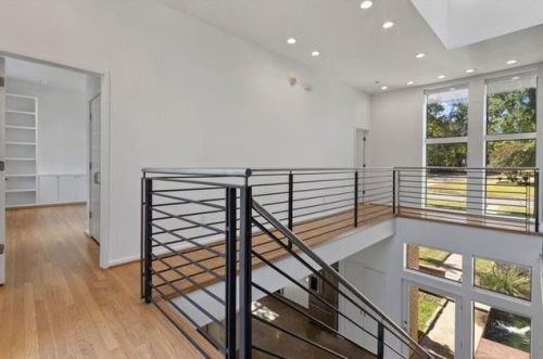 9562 Ash Creek Dr, Dallas TX  75228-3770 exterior