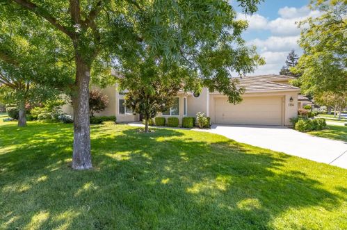 1116 Copper Cottage Ln, Modesto, CA 95355-8912