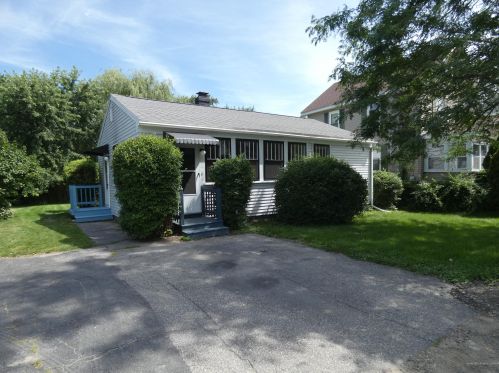 63 Walton St, Portland, ME 04103-3410