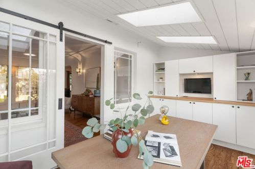 1520 Columbia Dr, Glendale CA  91205-3508 exterior