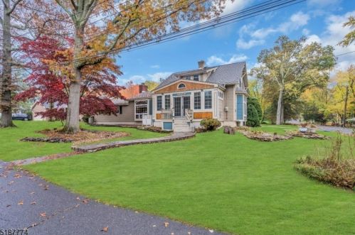 231 Orchard St, Bridgewater, NJ 08807-1716