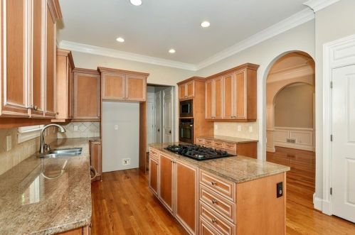 1249 Brooke Greene, Atlanta, GA 30319-4715