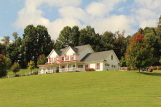 809 Shatley Rd, Crumpler, NC 28617-9328