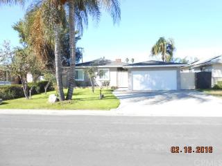 4027 Walnuthaven Dr, Covina, CA 91722-3927