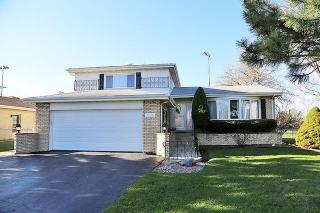 255 Flora Pkwy, Addison, IL 60101-2112