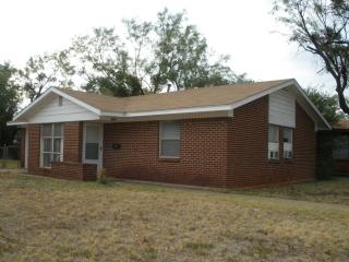 1402 Briarwood St, Abilene TX  79603-3334 exterior