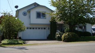 8511 119th St, Seattle, WA 98178-4038