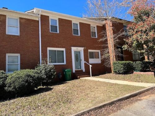 1050 Park Gate Pl, Stone Mountain, GA 30083-2645
