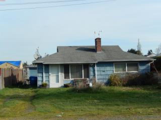 1417 117th St, Tacoma, WA 98444-2457