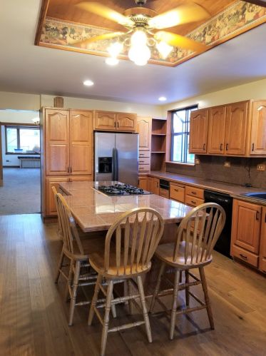 8418 Center St, River Grove, IL 60171-1412