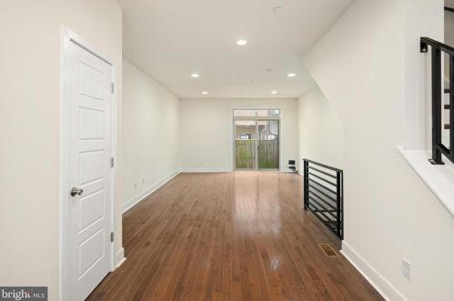 1315 20 St, Philadelphia PA 19146-4303 exterior