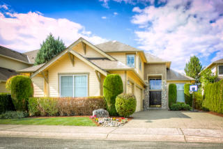 24320 Main Dr, Redmond, WA 98074-3460