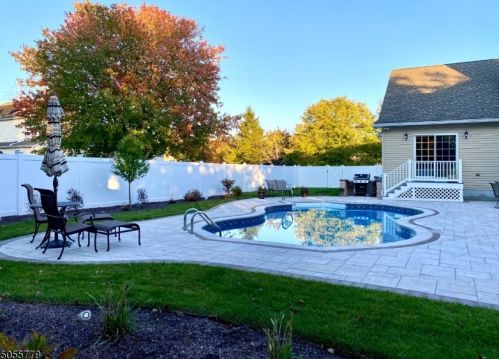 3 Farmstead Ct, Dover NJ  07869-3501 exterior