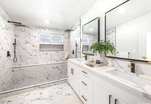 1232 Kalaniiki St, Honolulu HI  96821-1213 exterior