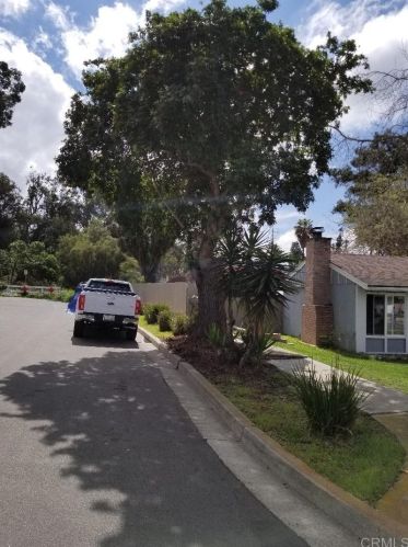 1843 Calle Tijera, Vista, CA 92084-5338