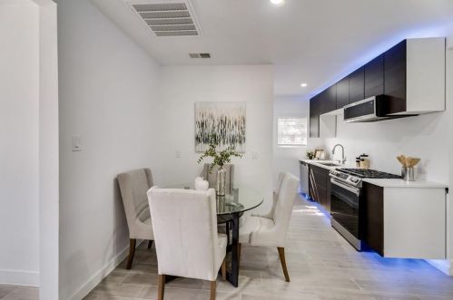 2735 Grafton Ave, Dallas TX  75211-5711 exterior