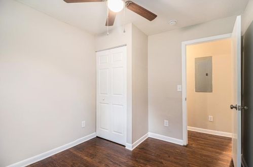 484 Fairlane Cir, Atlanta GA  30331-1508 exterior