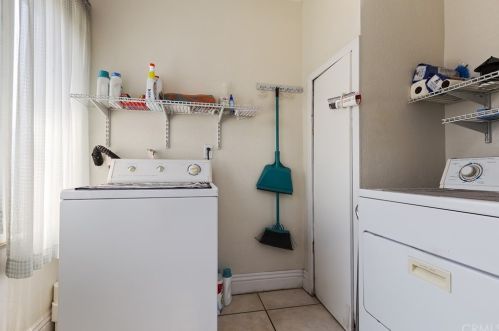 6268 Palm Ave, Riverside CA  92506-2021 exterior