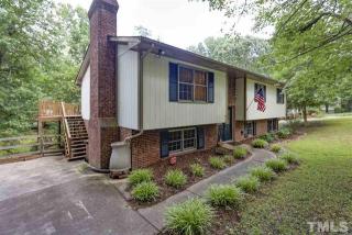 812 Roanoke Dr, Cary, NC 27513-3912