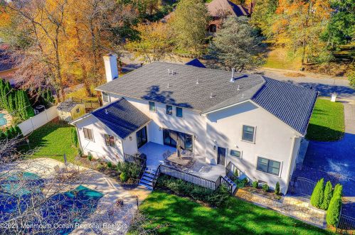 18 Nottingham Rd, Tinton Falls, NJ 07712-2516