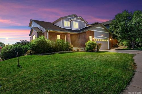 2889 Killarney Way, Aurora, CO 80013-9901