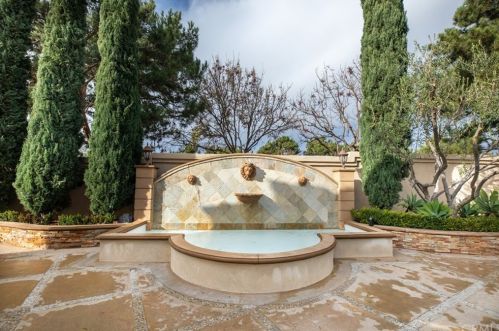1 Salina, Irvine CA  92614-5388 exterior