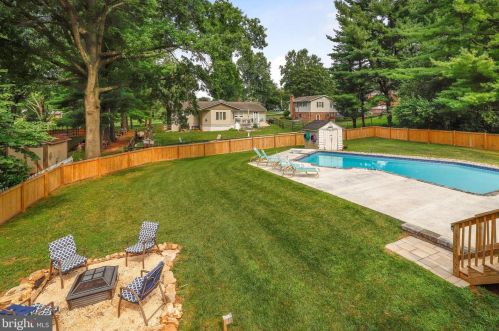 7302 Aspen Ct, Middletown MD  21769-7605 exterior