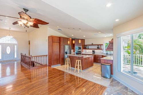 1717 Iwi Way, Honolulu HI  96816-3826 exterior