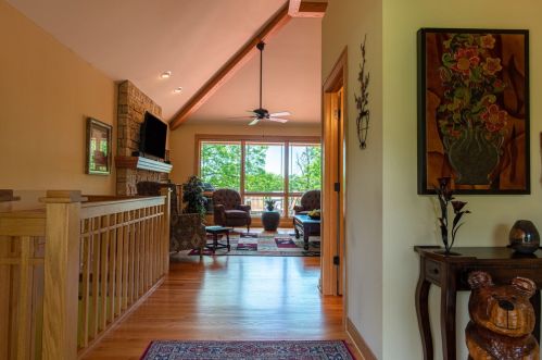 3 Canterbury Ct, Galena, IL 61036-8649