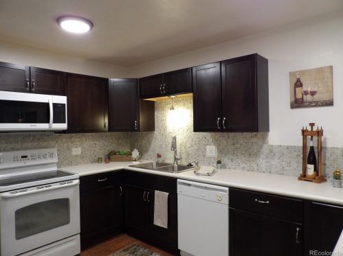 720 Clinton St, Denver, CO 80247-1568