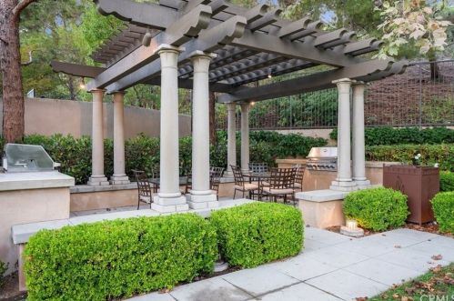 74 Bower Tree, Irvine CA  92603-0104 exterior