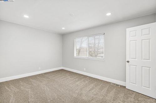 5461 Tyhurst Walkway, San Jose, CA 95123-1851