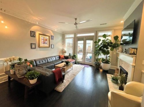 2136 Havenwood Trl, Atlanta GA  30319-4018 exterior
