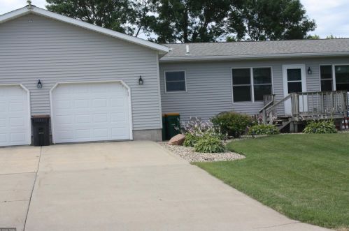 503 Star Ln, Hartland, MN 56042-9785
