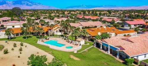 79135 Bermuda Dunes Dr, Indio, CA 92203-8067