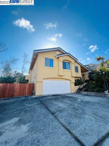 24282 Rolling Ridge Ln, Hayward, CA 94541-5452