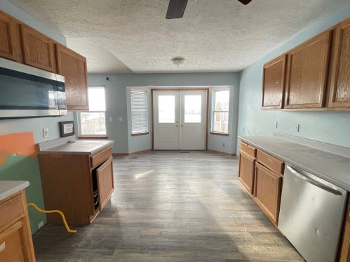 424 Grayling Dr, Rockford, IL 61107-5333