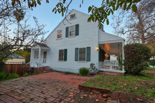 2473 Bywood Dr, Glendale CA  91206-4725 exterior