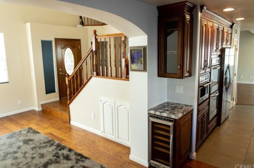 9127 Middlefield Dr, Riverside CA  92508-6261 exterior