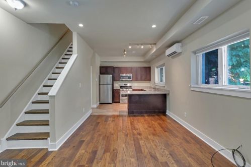 1525 12 St, Philadelphia PA 19147-4522 exterior