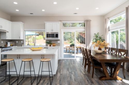 2121 Bates Cir, Folsom, CA 95762-6966
