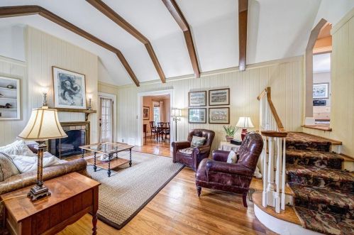 689 Cumberland Cir, Atlanta GA  30306-3256 exterior