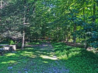 2500 Hillside Rd, Fairfield, CT 06824-2072